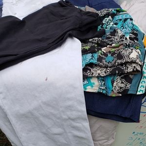 MOVING! Lot of women's bottoms size large